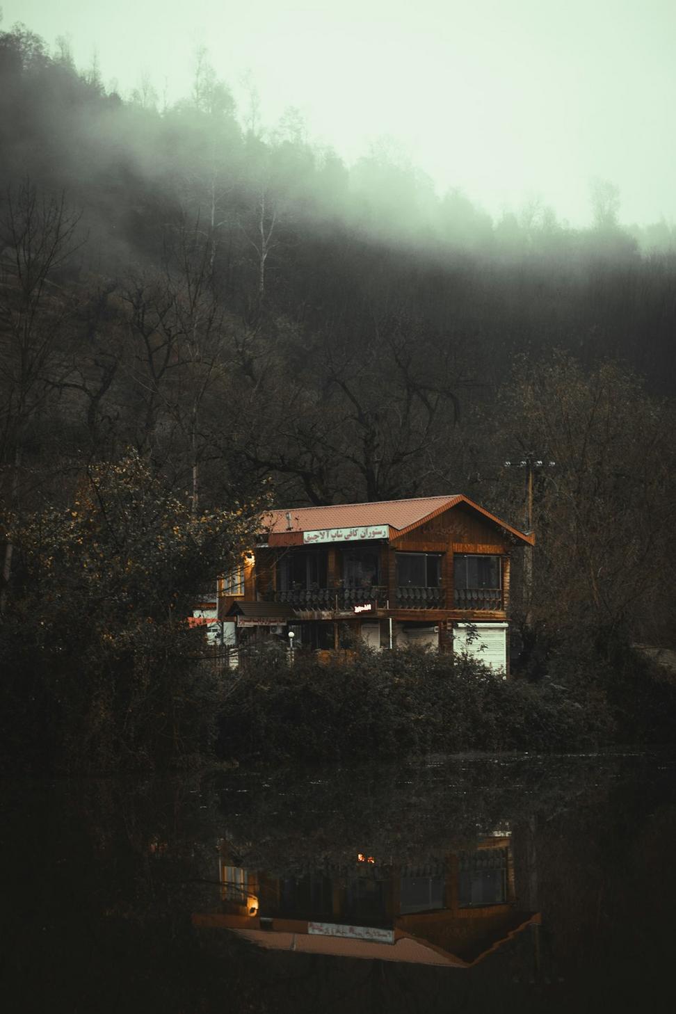 Riverside Retreat Cabin